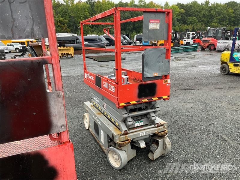 SkyJack SJIII-3219 Scissor Lift Škarjaste dvižne ploščadi