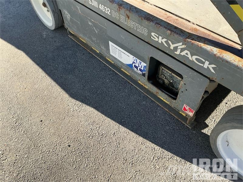 SkyJack SJIII 4632 Electric Scissor Lift 剪式升降機
