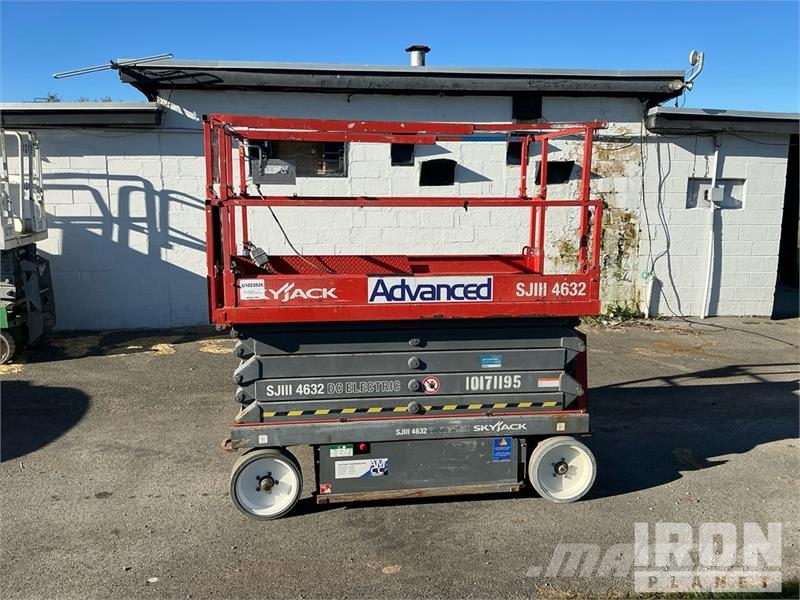 SkyJack SJIII 4632 Electric Scissor Lift 剪式升降機