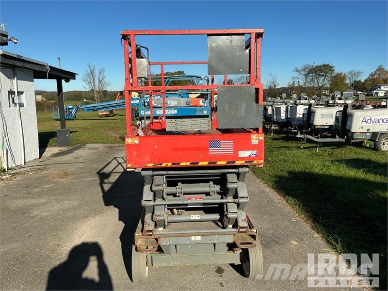 SkyJack SJIII 4632 Electric Scissor Lift 剪式升降機
