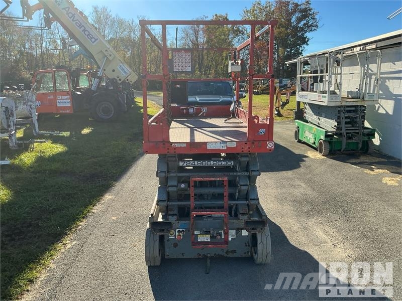 SkyJack SJIII 4632 Electric Scissor Lift 剪式升降機