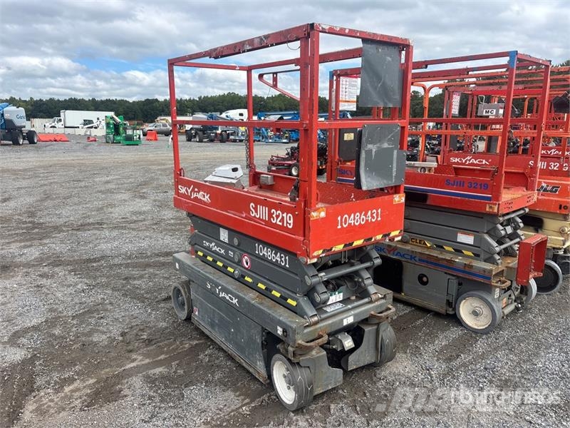 SkyJack SJIII3219 Electric Scissor Lift Elevadores de tesoura