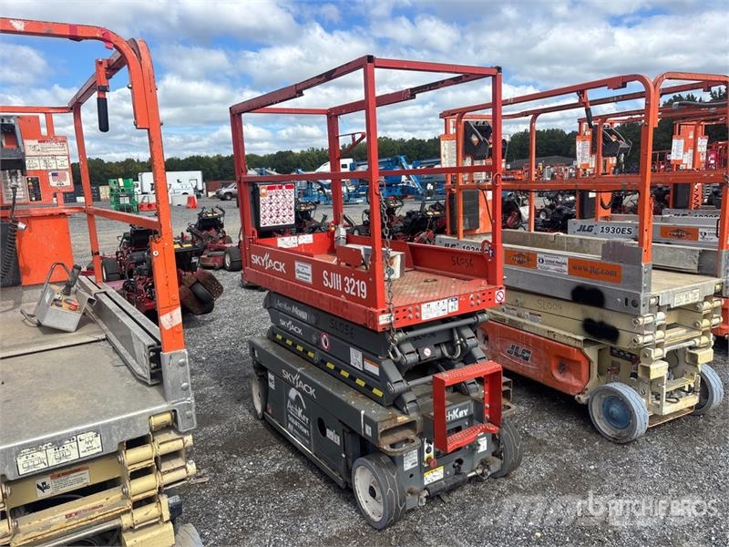 SkyJack SJIII3219 Electric Scissor Lift Elevadores de tesoura