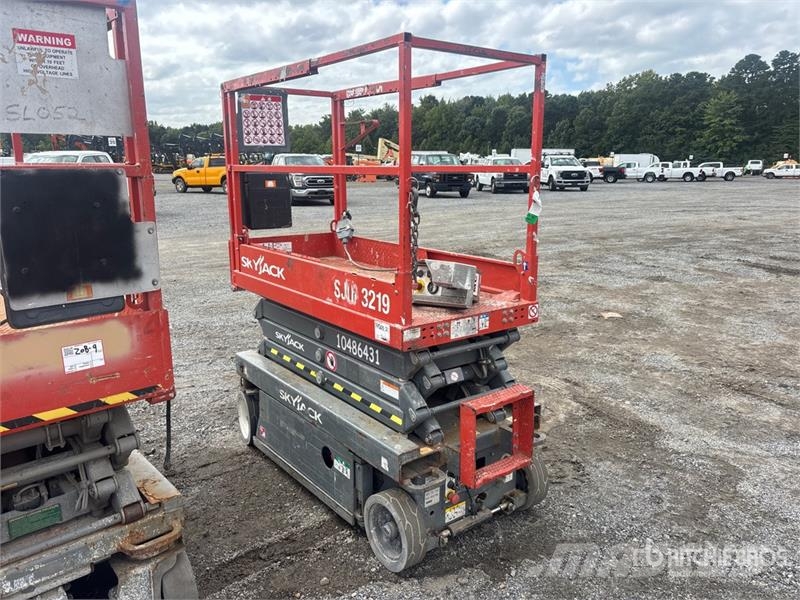 SkyJack SJIII3219 Electric Scissor Lift Elevadores de tesoura