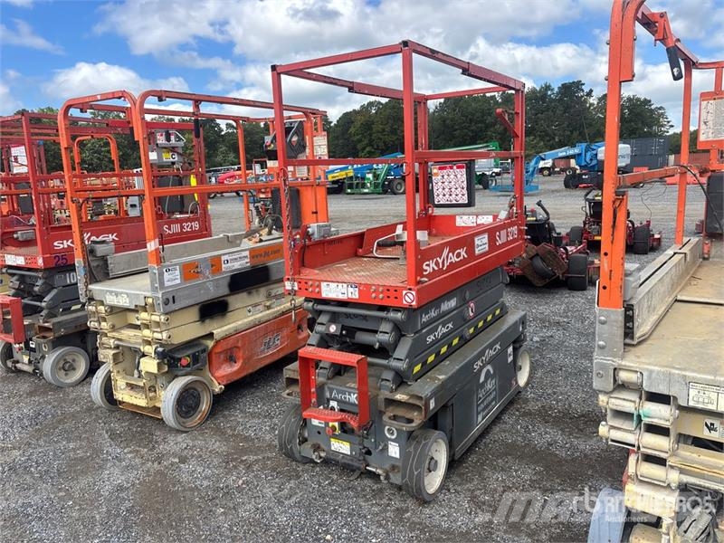 SkyJack SJIII3219 Electric Scissor Lift Elevadores de tesoura