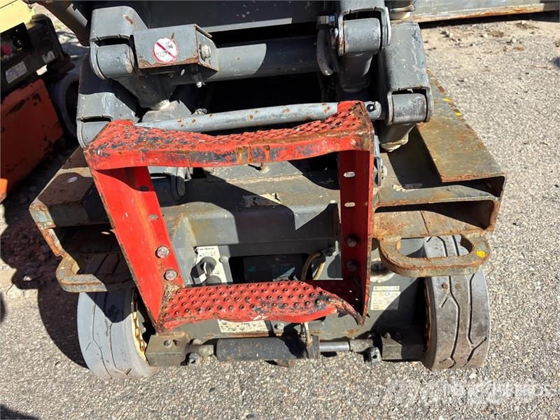 SkyJack SJIII3219 Electric Scissor Lift Scissor lifts