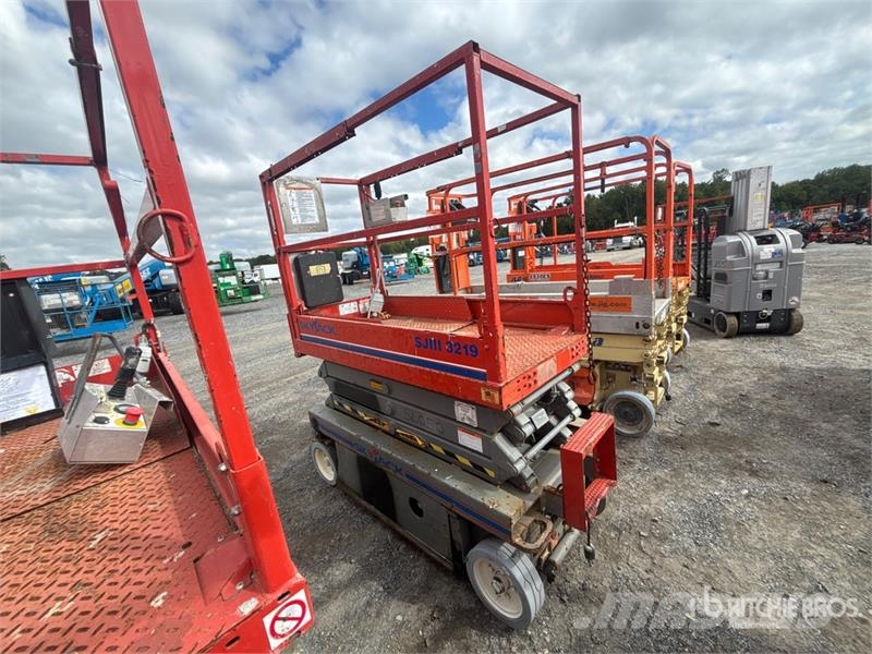 SkyJack SJIII3219 Electric Scissor Lift Elevadores de tesoura