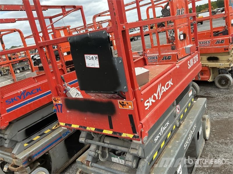 SkyJack SJIII3219 Scissor Lift Škarjaste dvižne ploščadi