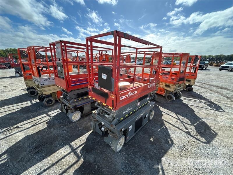 SkyJack SJIII3219 Scissor Lift Škarjaste dvižne ploščadi