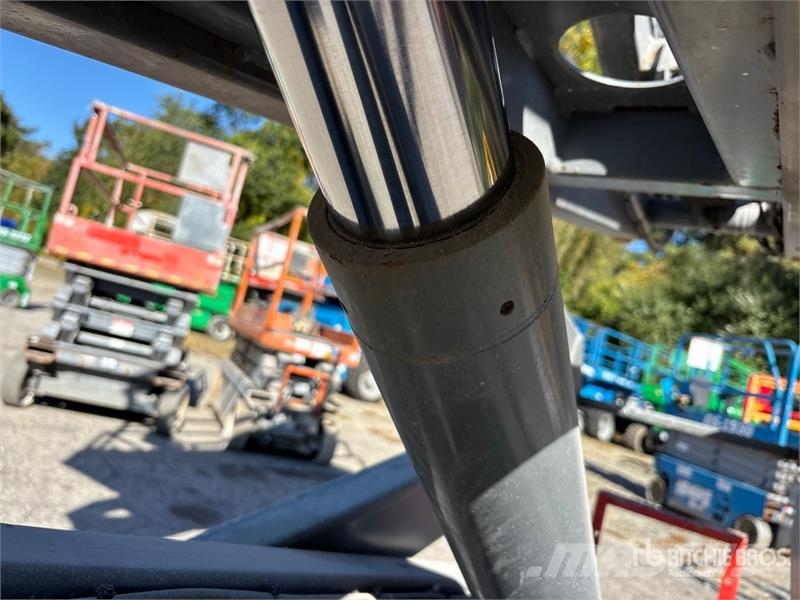 SkyJack SJIII3226 Electric Scissor Lift Scissor lifts
