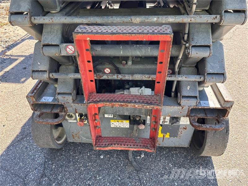 SkyJack SJIII4632 Electric Scissor Lift Scissor lifts
