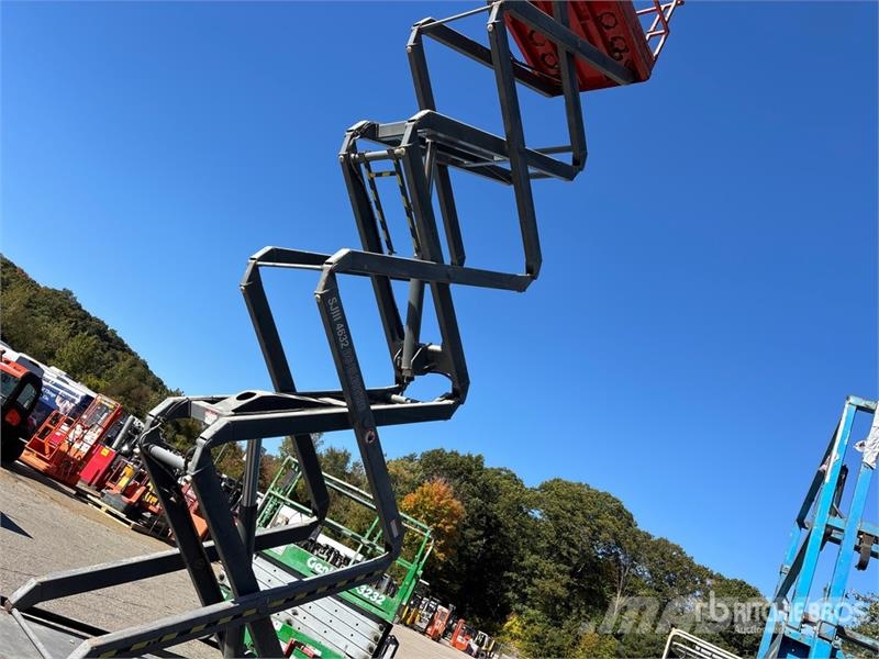 SkyJack SJIII4632 Electric Scissor Lift Scissor lifts
