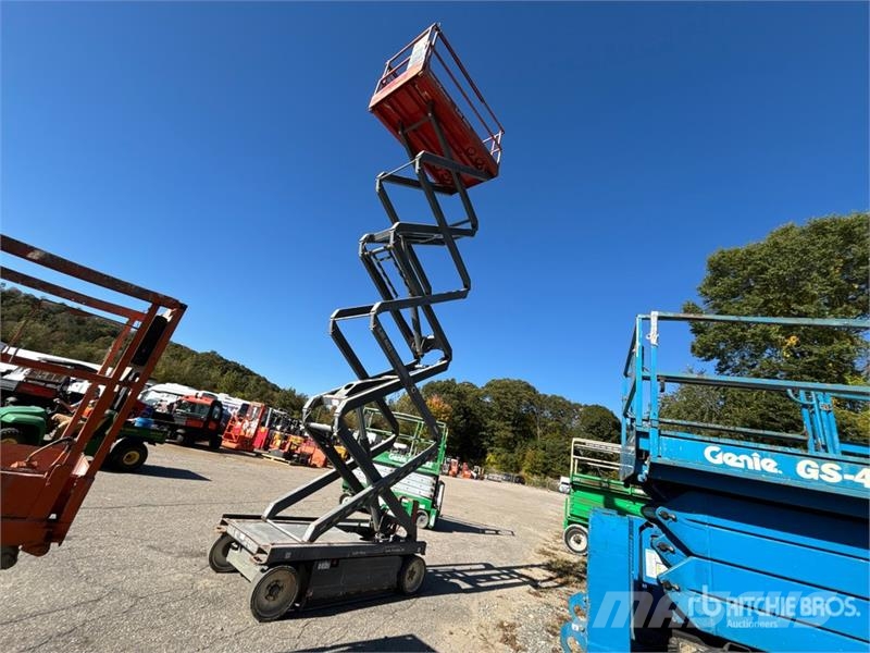 SkyJack SJIII4632 Electric Scissor Lift Scissor lifts