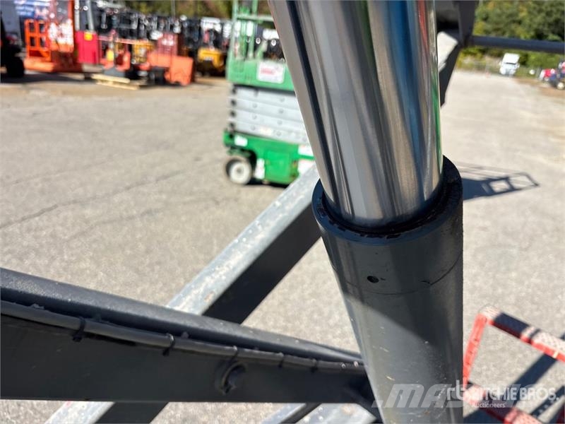 SkyJack SJIII4632 Electric Scissor Lift Scissor lifts