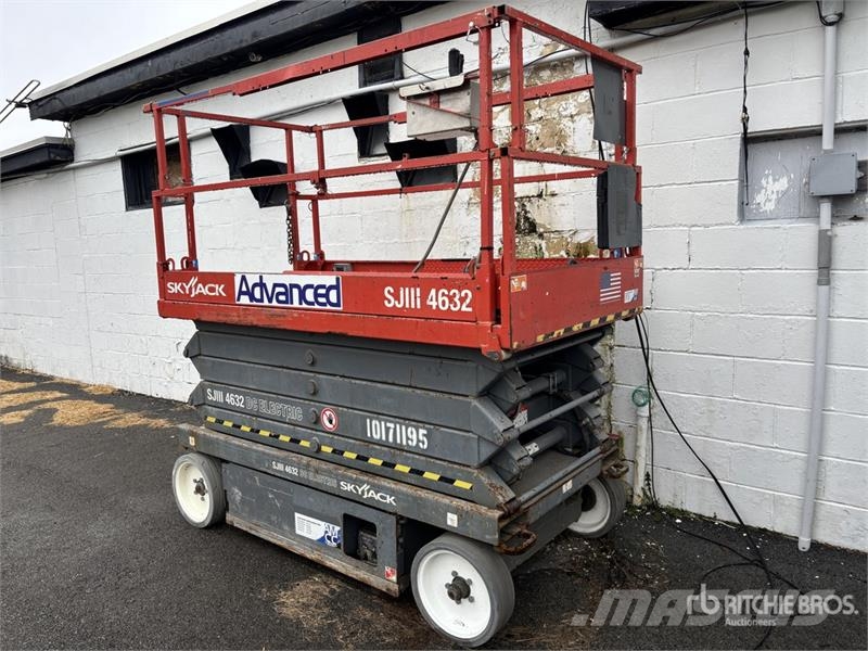 SkyJack SJIII4632 Scissor Lift Scheren-Arbeitsbühnen