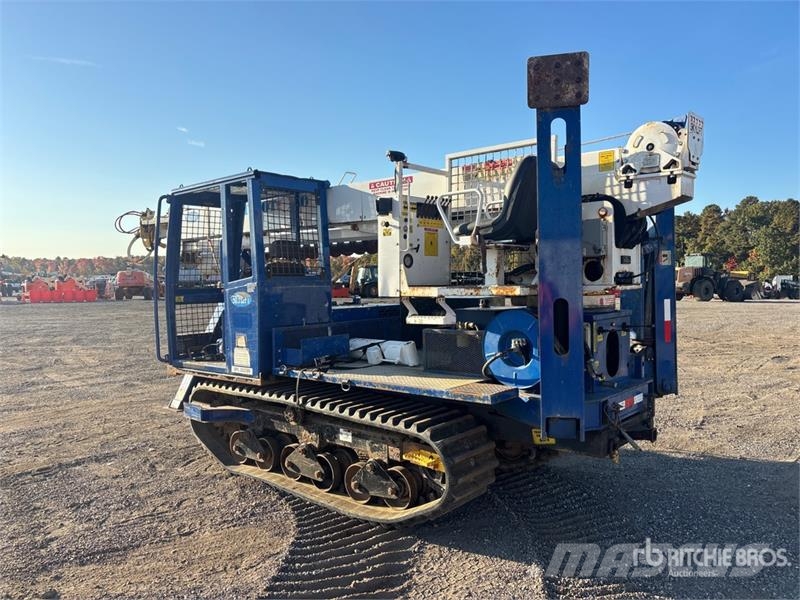 Skylift Patriot 50 Crawler Carrier Digger Derrick Other