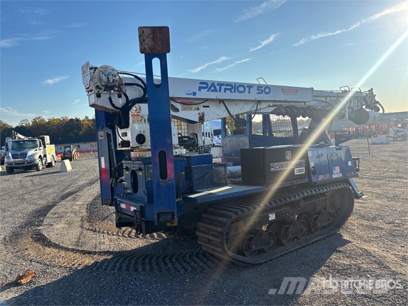 Skylift Patriot 50 Crawler Carrier Digger Derrick Other
