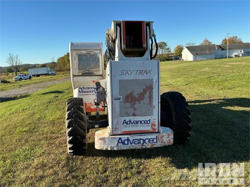 SkyTrak 6042 Kurottajat