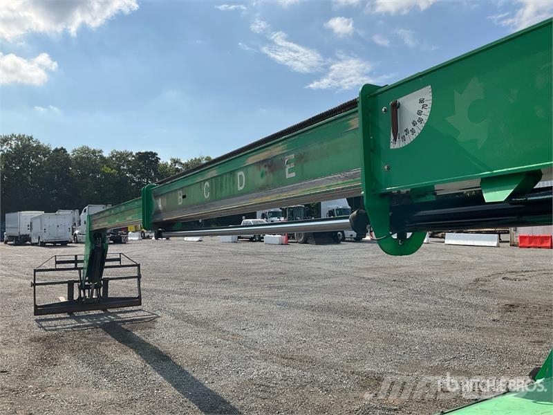SkyTrak 6042 Telescopic handlers