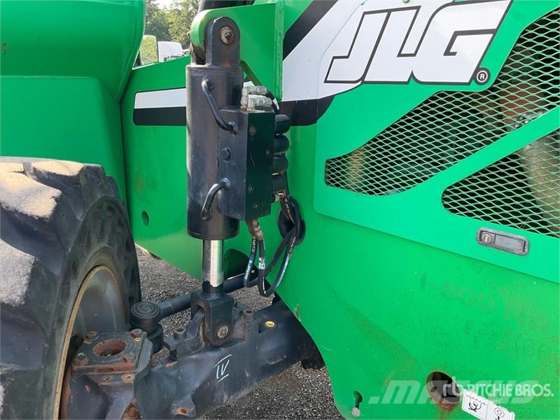 SkyTrak 6042 Telescopic handlers