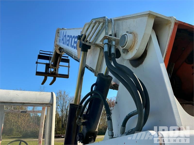 SkyTrak 6042 Kurottajat