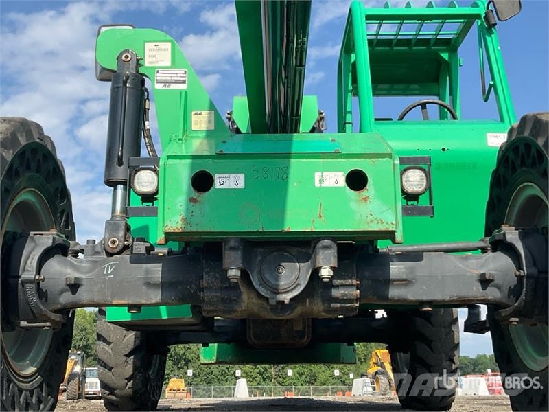 SkyTrak 6042 Telescopic handlers