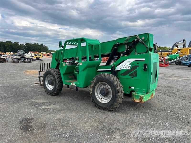 SkyTrak 6042 Telescopic handlers