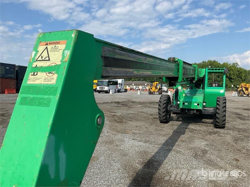 SkyTrak 6042 Telescopic handlers