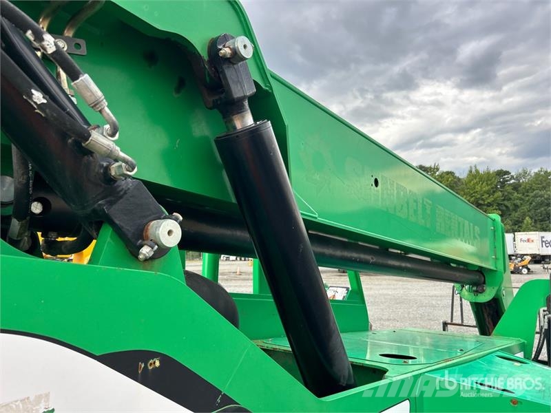 SkyTrak 6042 Telescopic handlers