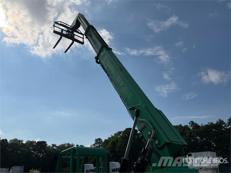 SkyTrak 6042 Telescopic handlers