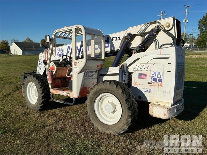 SkyTrak 6042 Kurottajat