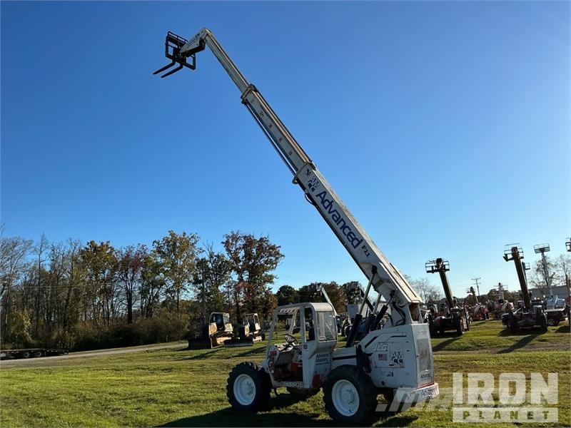 SkyTrak 6042 Kurottajat