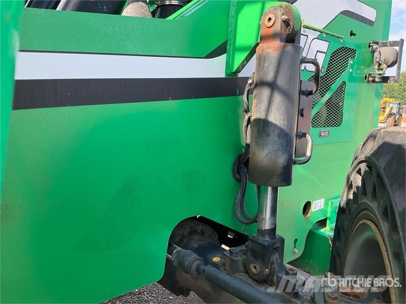 SkyTrak 6042 Telescopic handlers