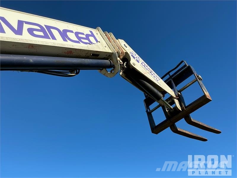 SkyTrak 6042 Kurottajat