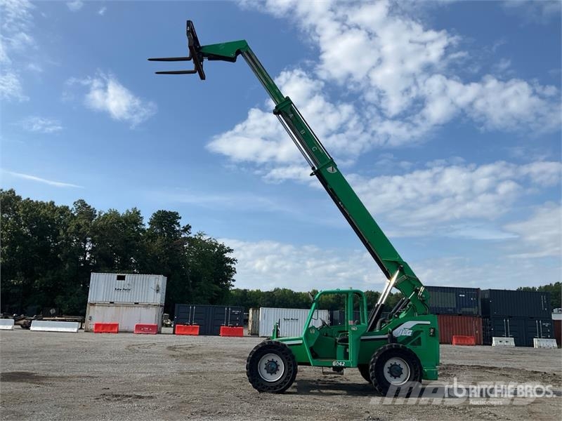 SkyTrak 6042 Telescopic handlers