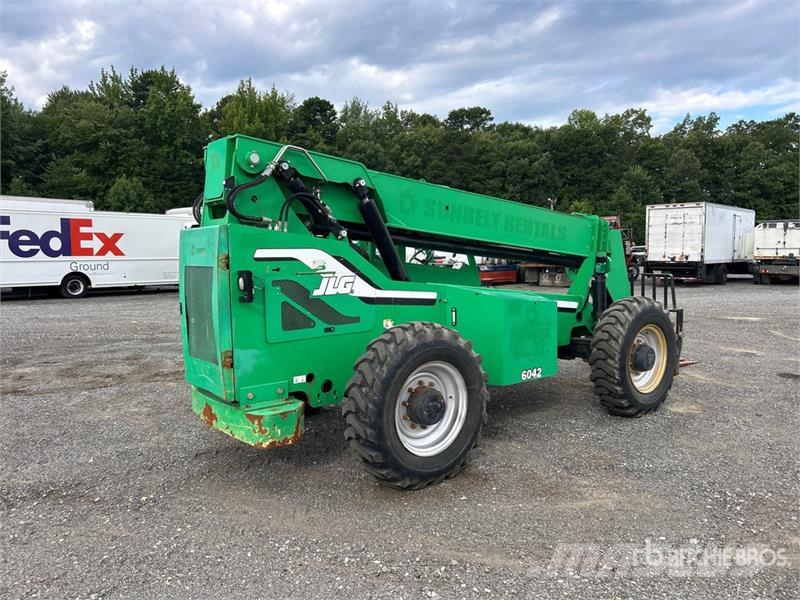 SkyTrak 6042 Telescopic handlers