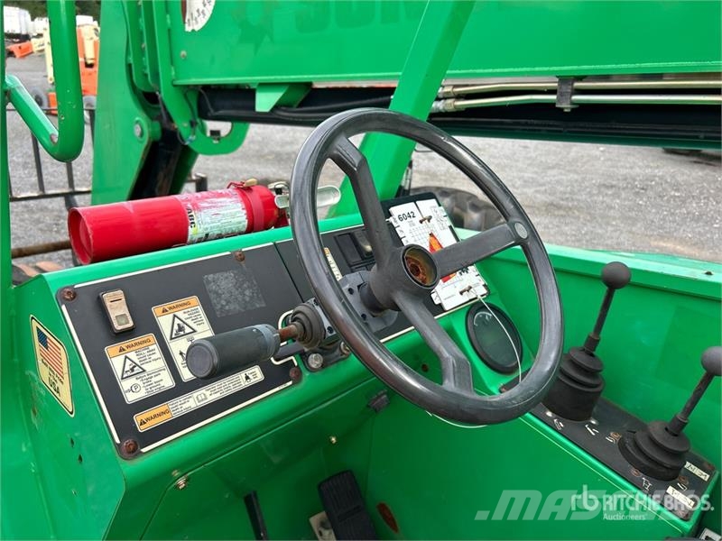 SkyTrak 6042 Telescopic handlers