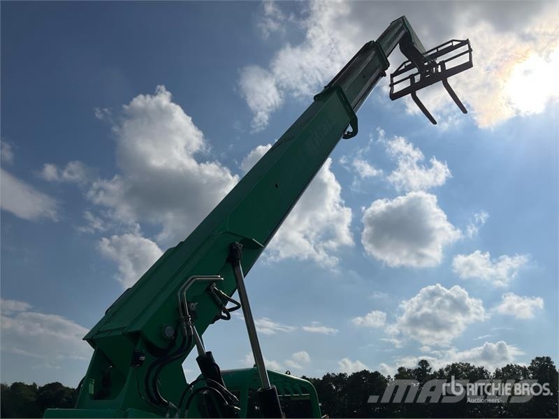 SkyTrak 6042 Telescopic handlers