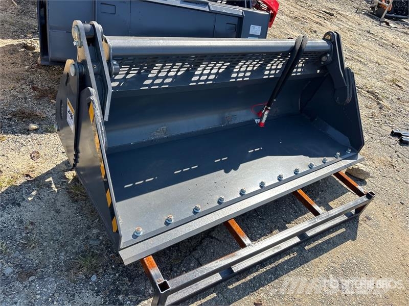 Skyway WBCT-4IN1 72 in Multi-Purpose Skid Steer Bu Kašike / Korpe