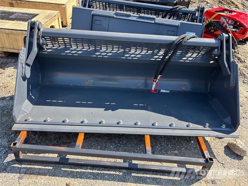 Skyway WBCT-4IN1 72 in Multi-Purpose Skid Steer Bu Kašike / Korpe