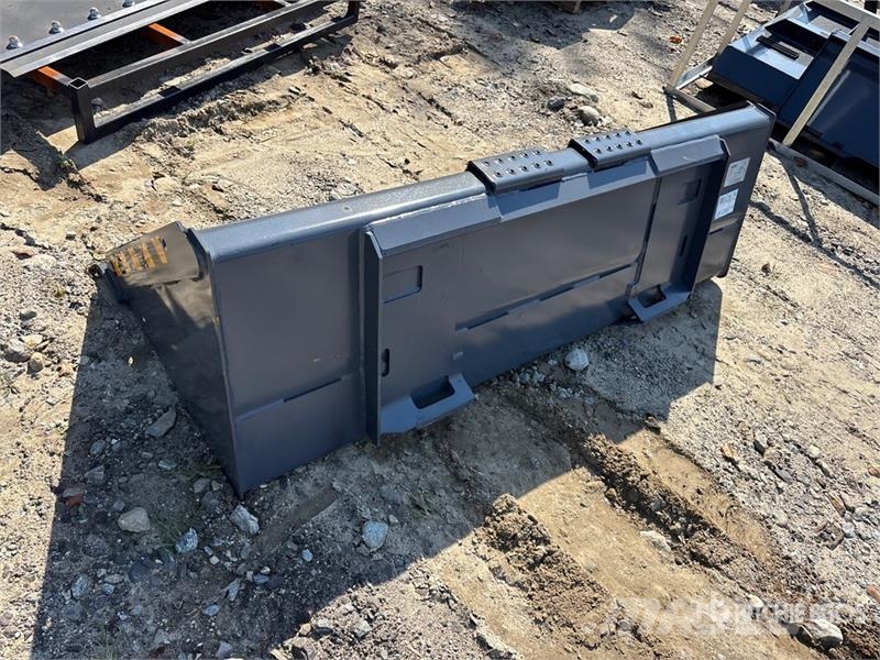  Skyway WSSGB-2000 70 in Skid Steer Bucket (Unused) Kašike / Korpe