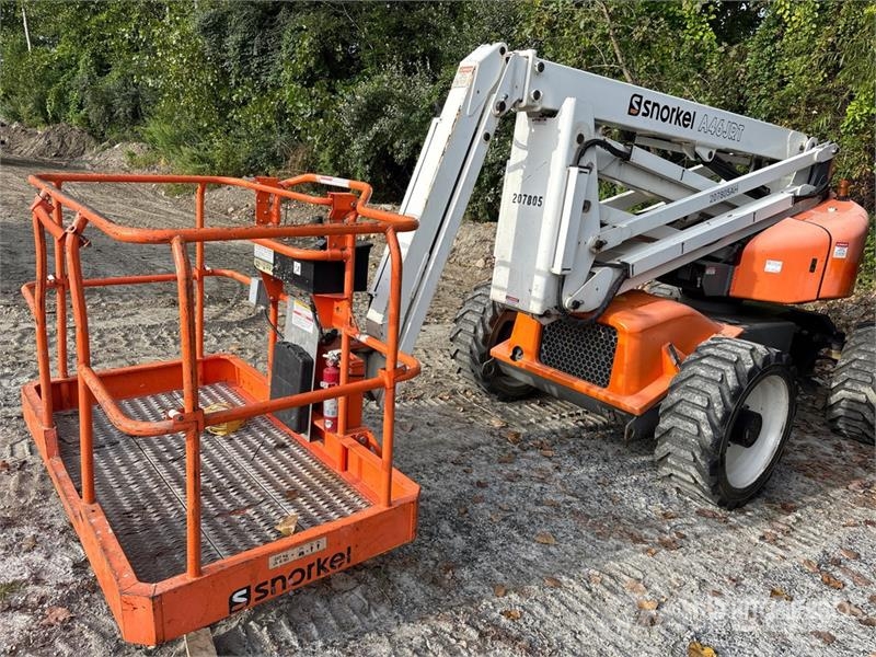 Snorkel A46JRT 4WD Diesel Articulating Boom Lift Съчленени стрелови подемници