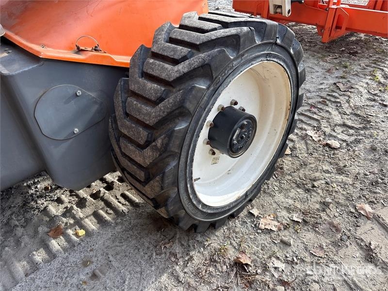 Snorkel A46JRT 4WD Diesel Articulating Boom Lift Съчленени стрелови подемници