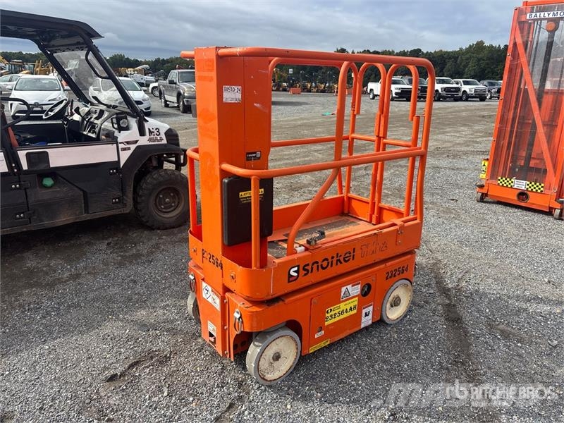 Snorkel TM12 Electric Vertical Mast Lift Вертикальные мачтовые подъемники