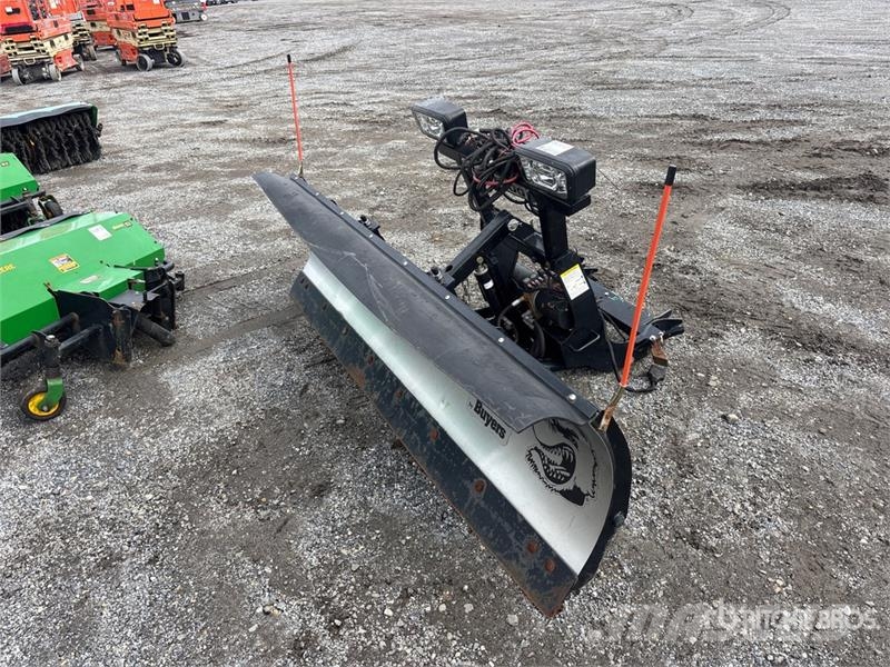 SnowDogg MD75II 7 ft 6 in 1 Way Snow Plow Hóeltakarítók