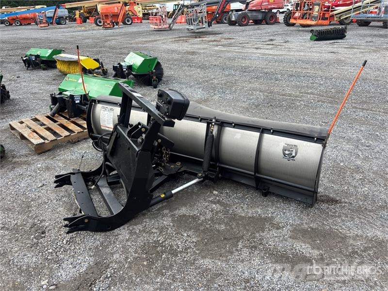 SnowDogg MD75II 7 ft 6 in 1 Way Snow Plow Schneeschilde und -pflüge