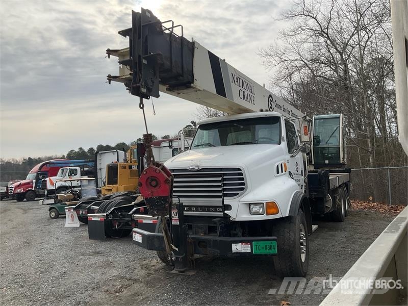 Sterling 1400A 66000 lb Straight Boom on Sterling LT9500 6x Автокранове