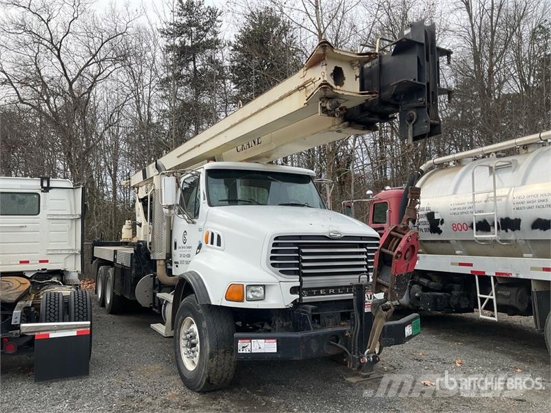 Sterling 1400A 66000 lb Straight Boom on Sterling LT9500 6x Автокранове