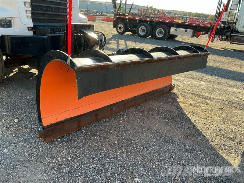 Sterling L8500 4x2 Snow Plow Truck Pilsētas atkritumvedēji