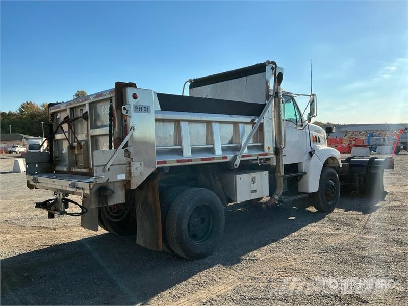 Sterling L8500 4x2 Snow Plow Truck Pilsētas atkritumvedēji